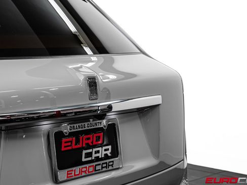 Used 2023 Rolls-Royce Cullinan AWD/4WD image 21