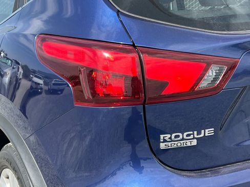Used 2019 Nissan Rogue Sport SV AWD/4WD image 13