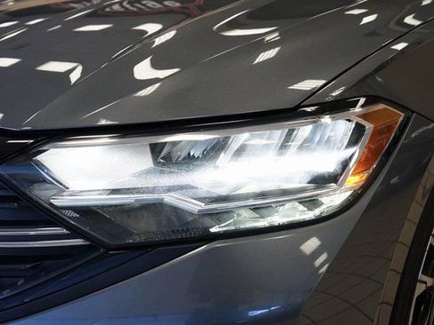 Used 2023 Volkswagen Jetta Sport image 20