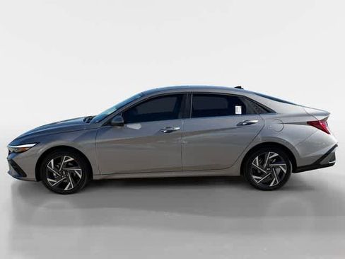 New 2026 Hyundai Elantra Limited image 2