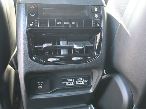 New 2025 Jeep Grand Cherokee L Limited w/ Black Appearance Package image 22