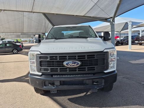 Used 2023 Ford F250 XL w/ FX4 Off-Road Package AWD/4WD image 2