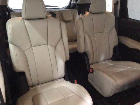 Used 2024 Subaru Ascent Limited AWD/4WD image 28