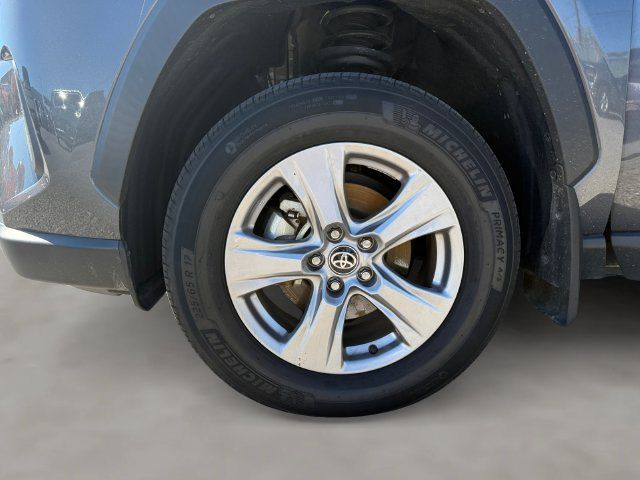 Used 2025 Toyota RAV4 XLE w/ Convenience Package AWD/4WD image 22