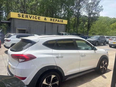 Used 2017 Hyundai Tucson Limited w/ Cargo Package FWD image 7