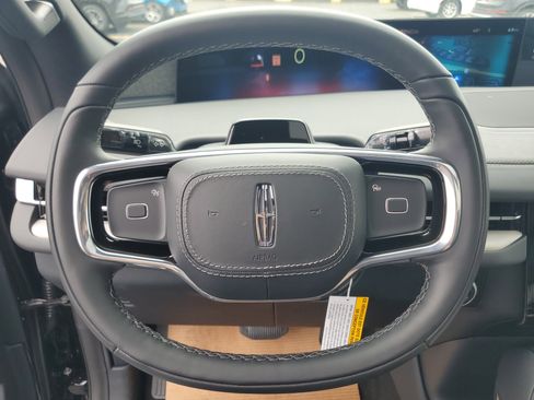 New 2026 Lincoln Navigator L Reserve image 16