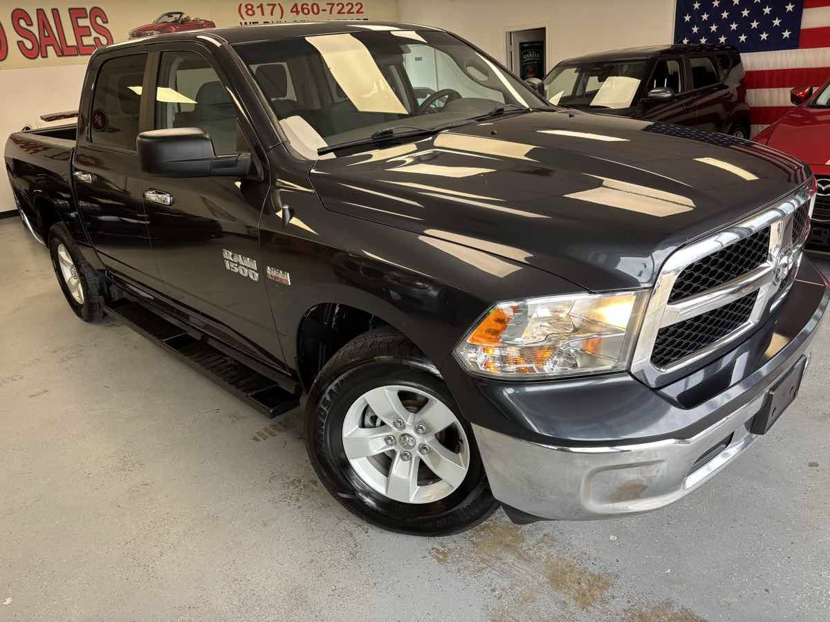 Used 2018 RAM 1500 Classic SLT AWD/4WD image 8