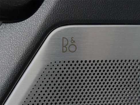 Used 2021 Ford F150 Lariat w/ Equipment Group 502A High image 19