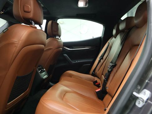 Used 2018 Maserati Ghibli image 31