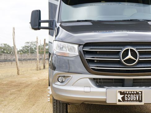 Used 2020 Mercedes-Benz Sprinter 3500 image 19