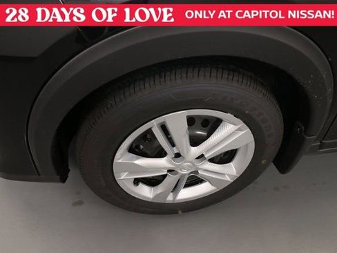 New 2025 Nissan Kicks Play S image 6