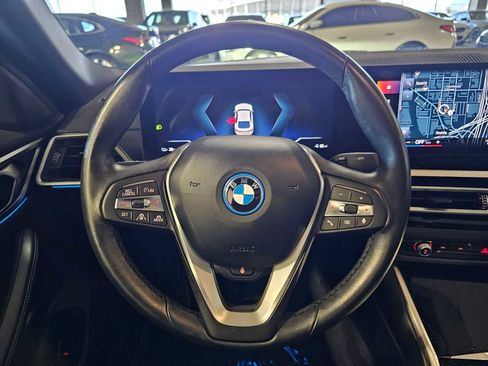 Used 2023 BMW i4 eDrive35 RWD image 11