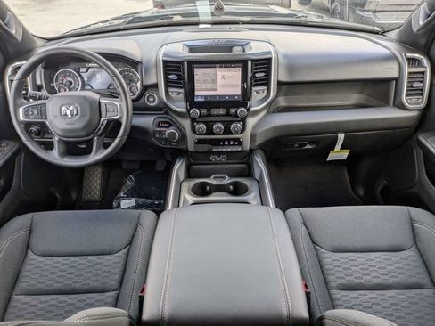 New 2026 RAM 1500 Express AWD/4WD image 14