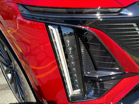 New 2026 Cadillac Lyriq V AWD/4WD image 14