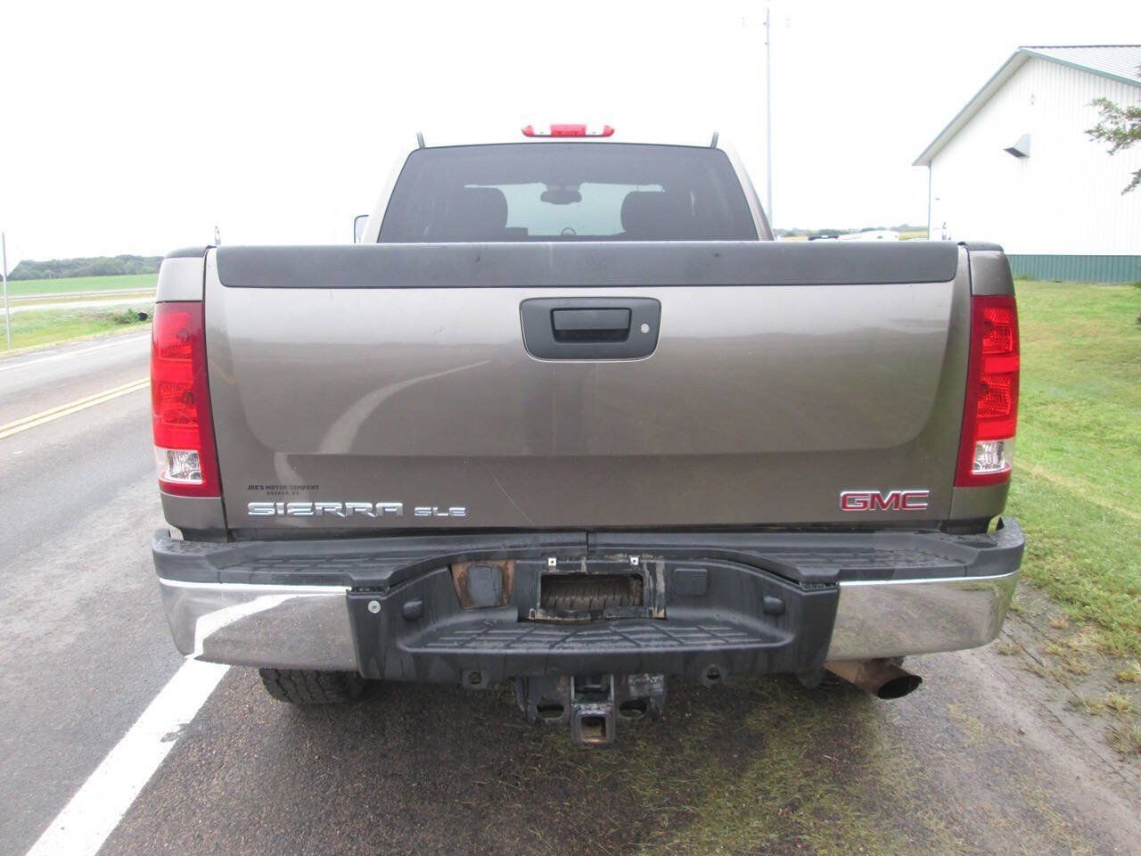 Used 2012 GMC Sierra 2500 SLE w/ SLE Preferred Package AWD/4WD image 4