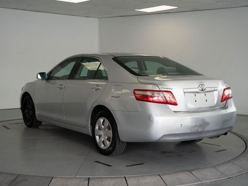 Used 2009 Toyota Camry FWD image 5