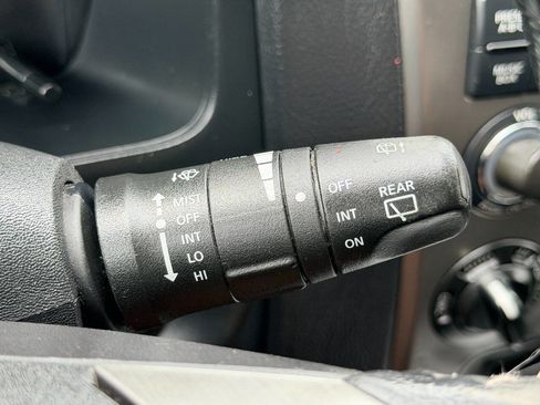 Used 2012 Nissan Armada Platinum AWD/4WD image 45