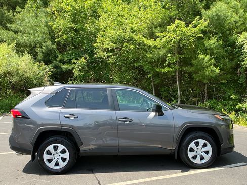Certified 2024 Toyota RAV4 LE AWD/4WD image 6