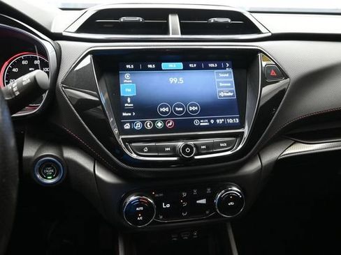 Used 2021 Chevrolet TrailBlazer RS w/ Technology Package FWD image 40
