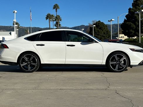 Used 2023 Honda Accord Sport image 3