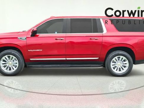 Used 2023 GMC Yukon XL SLT AWD/4WD image 5