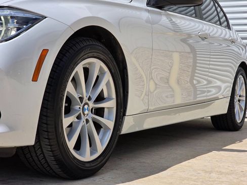 Used 2018 BMW 320i Sedan image 37