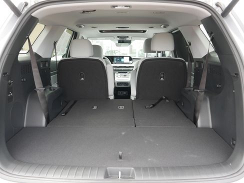 Certified 2025 Hyundai Palisade SEL AWD/4WD image 18