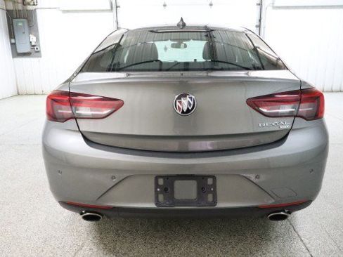 Used 2019 Buick Regal Preferred w/ Driver Confidence Package I image 8