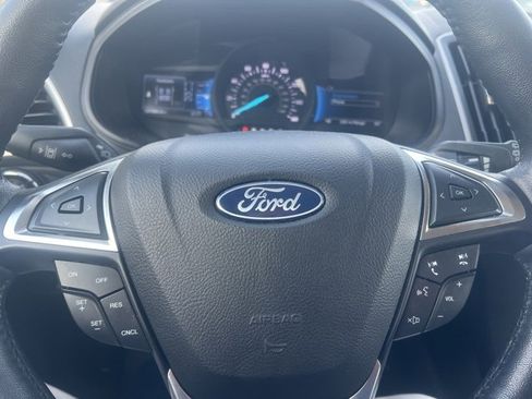 Used 2023 Ford Edge SEL w/ Convenience Package image 11