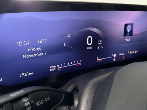 Used 2025 Buick Enclave Preferred image 12