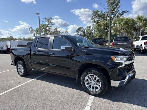 Used 2024 Chevrolet Silverado 1500 LT w/ Z71 Off-Road Package AWD/4WD image 1