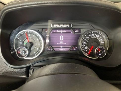 Used 2025 RAM 1500 Laramie AWD/4WD image 22