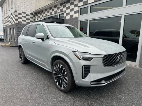 Used 2026 Volvo XC90 B6 Ultra AWD/4WD image 2