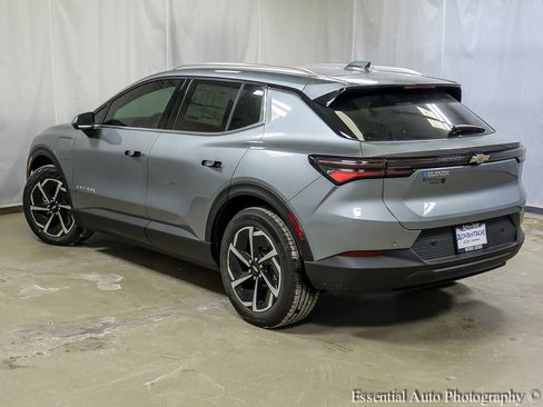 New 2026 Chevrolet Equinox EV LT image 8