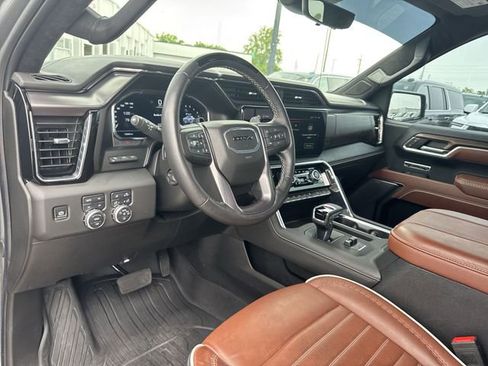 Used 2025 GMC Sierra 1500 Denali Ultimate AWD/4WD image 10