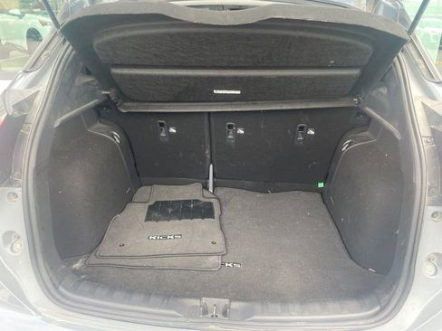 Used 2023 Nissan Kicks SR w/ SR Premium Package FWD image 11