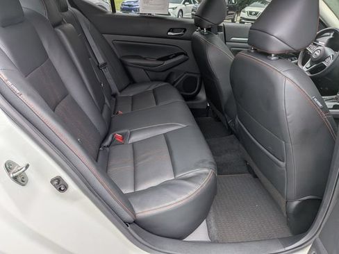 Used 2024 Nissan Altima 2.5 SR w/ SR Premium Package FWD image 24