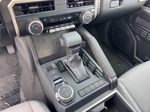 New 2026 Toyota Tacoma SR5 AWD/4WD image 19
