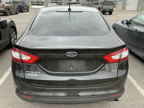 Used 2015 Ford Fusion SE image 6