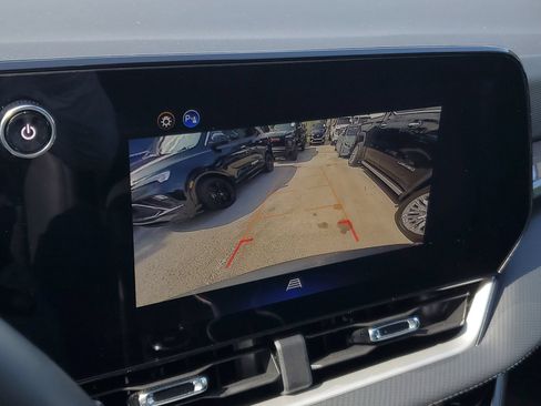 Used 2026 Chevrolet Equinox LT w/ Convenience Package II FWD image 26