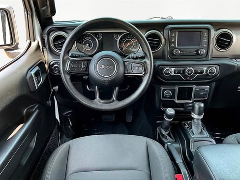 Used 2020 Jeep Wrangler Unlimited Willys image 5