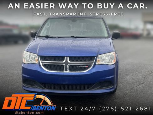 Used 2019 Dodge Grand Caravan SE w/ UConnect Hands-Free Group FWD image 8