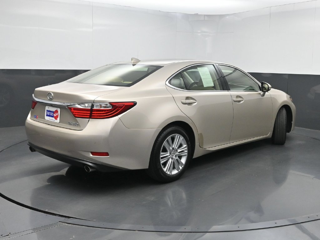 Used 2015 Lexus ES 350 w/ Premium Package FWD image 22