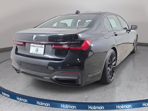 Used 2022 BMW 750i xDrive w/ Executive Package AWD/4WD image 6