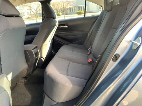 Used 2020 Toyota Corolla LE image 25