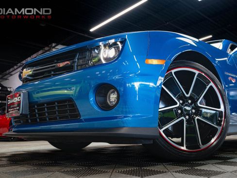 Used 2013 Chevrolet Camaro SS w/ Hot Wheels Special Edition image 6