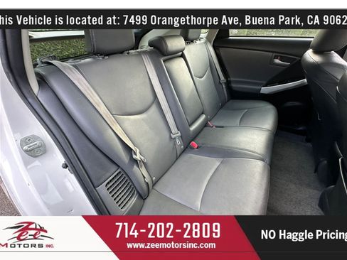 Used 2015 Toyota Prius Four FWD image 23