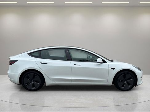 Used 2023 Tesla Model 3 Standard Range RWD image 6