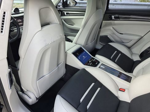 Used 2021 Porsche Panamera Turbo S image 16