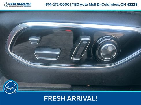 Used 2022 Jeep Grand Cherokee Overland w/ Advanced Protech Group III AWD/4WD image 19